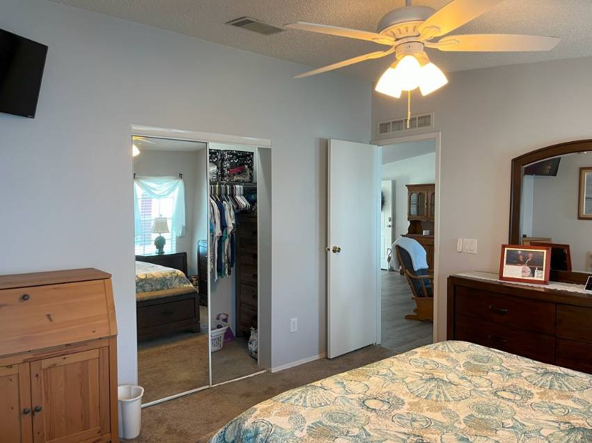 2408 Crooked Stick Drive a Winter Haven, FL Mobile or Manufactured Home for Sale